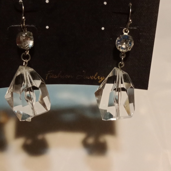 Traci Lynn Clear Crystal Drop Earrings! - Picture 3 of 5